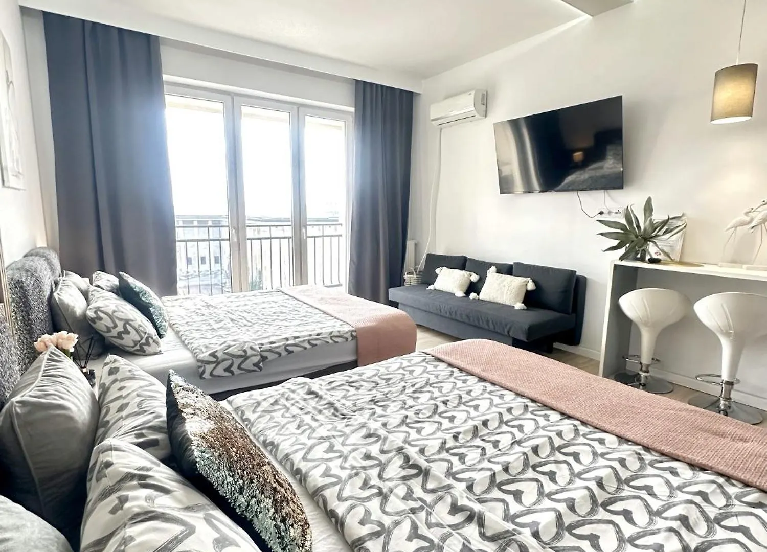 Exclusive Apartments Smolna Warsaw Poland